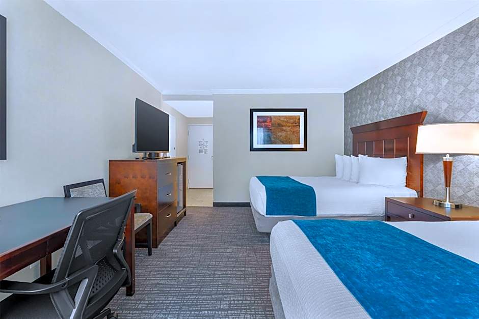 Best Western Plus Carriage Inn