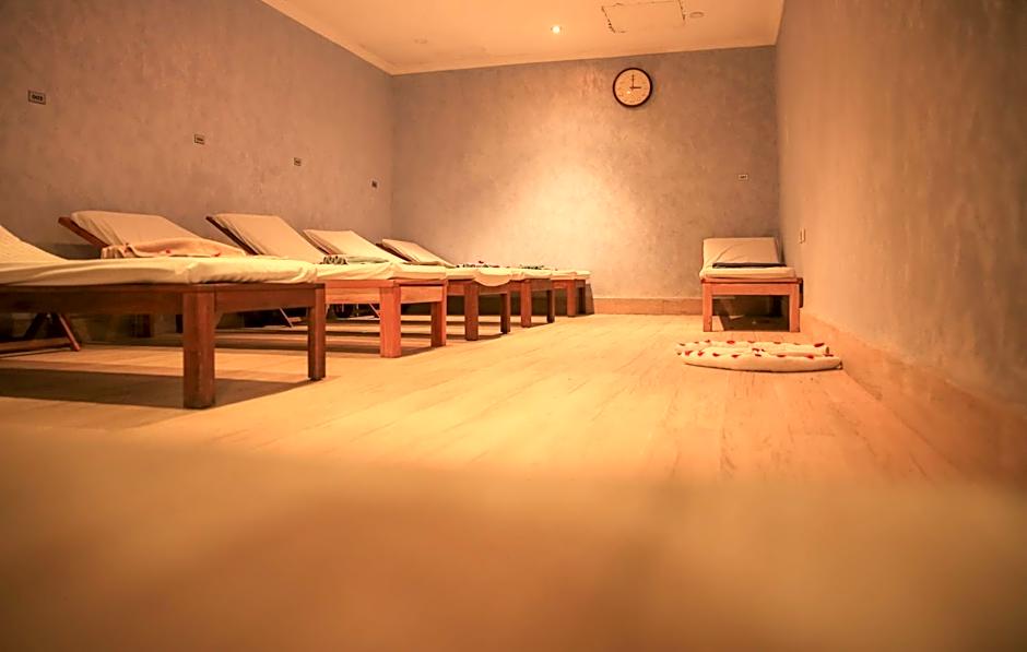 Swiss Inn Nexus Hotel