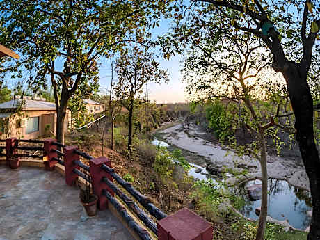 The Riverwood Forest Retreats Pench