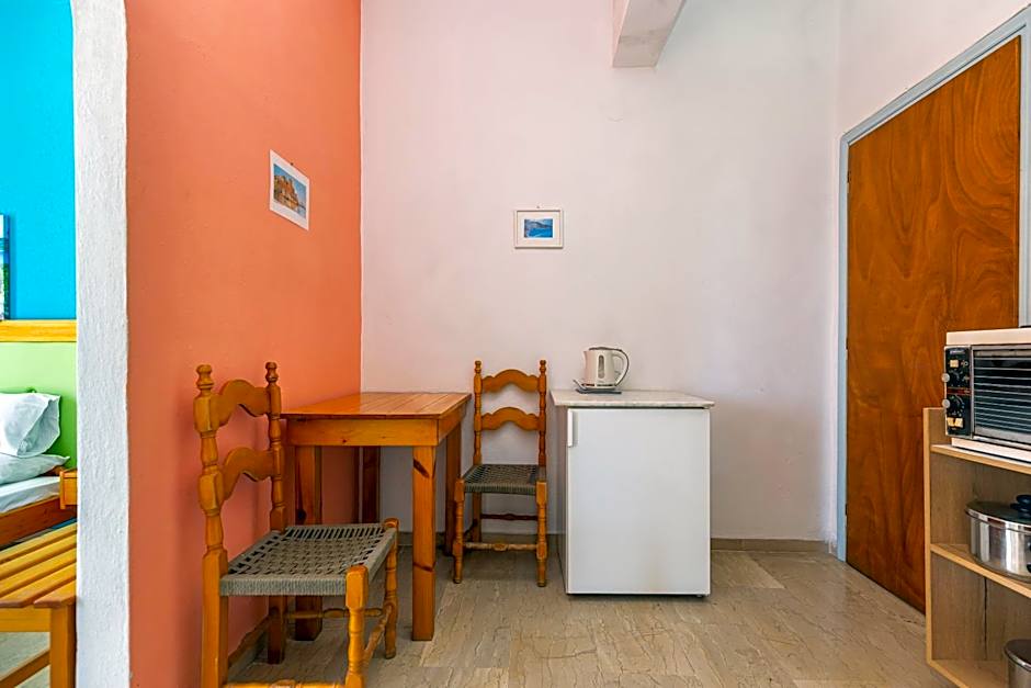 Alexandros Studios by Estia