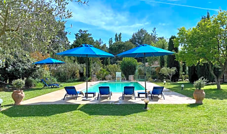 Domaine Au Coeur des Alpilles