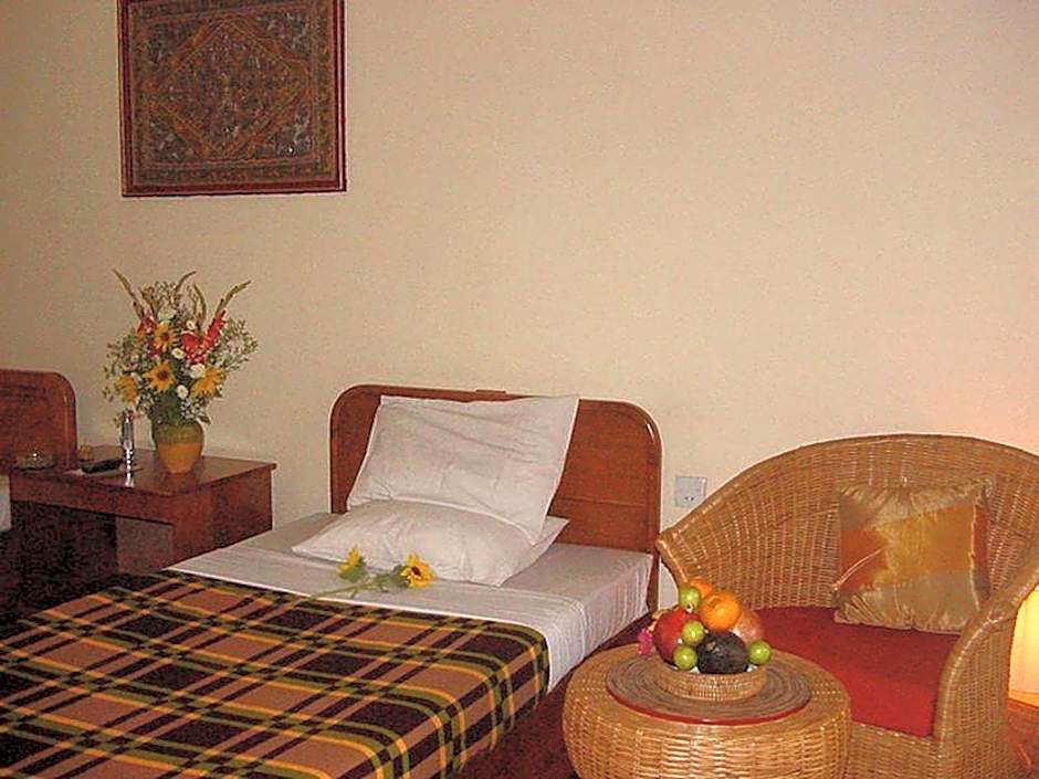 Golden Sunrise Hotel