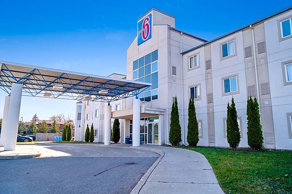Motel 6 Peterborough