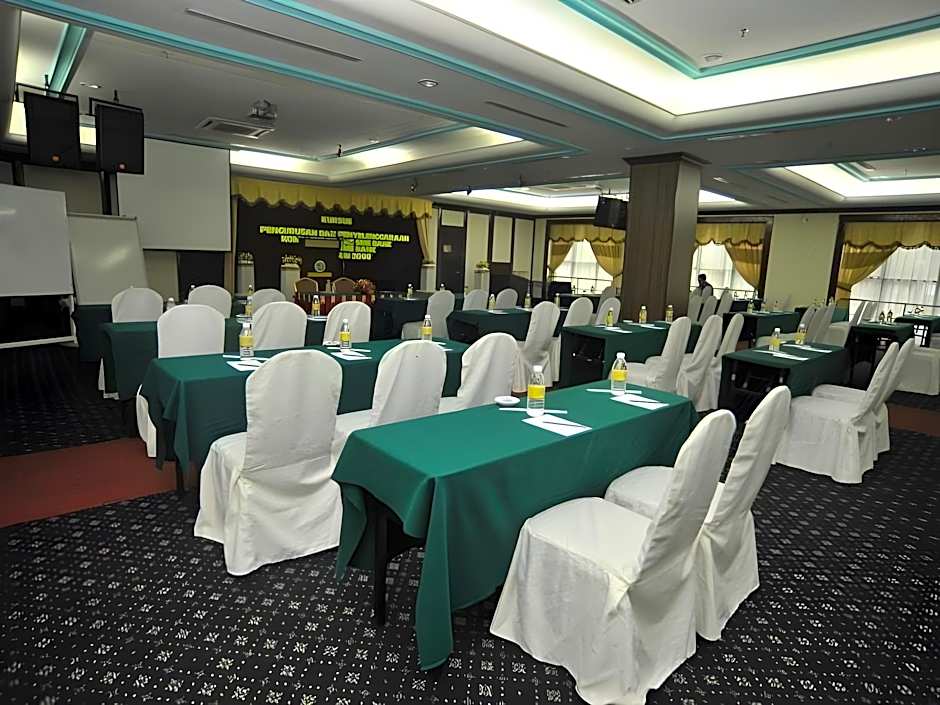 Emerald Puteri Hotel