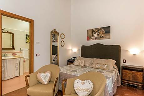 Double or Twin Room with Hill View