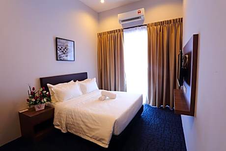 Premier Queen Room