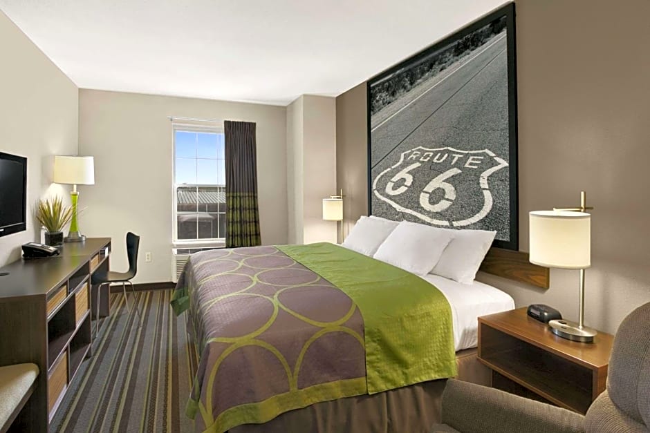 Super 8 by Wyndham Stafford/Springfield Area