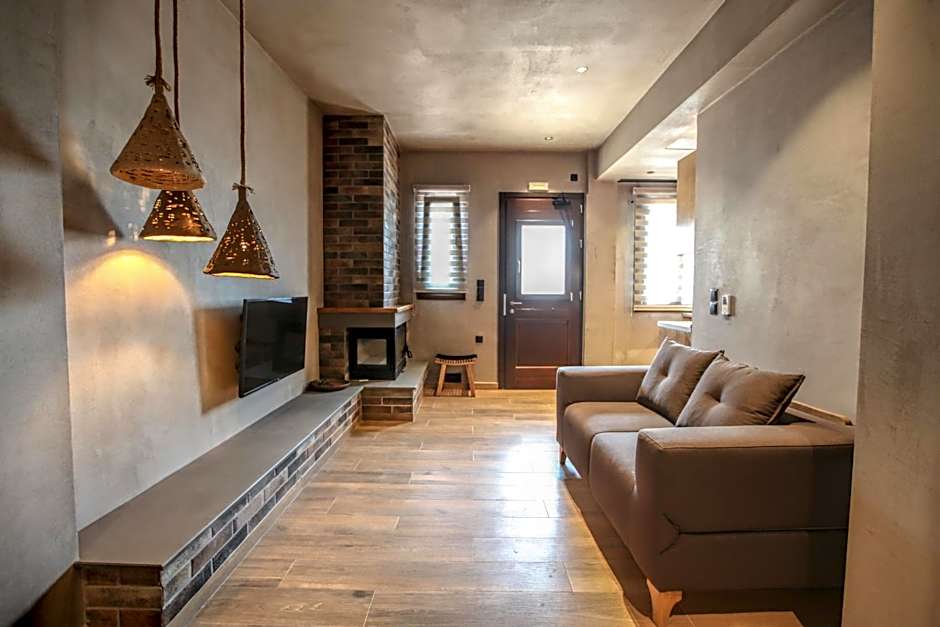 Meteora Heaven and Earth Kastraki premium suites - Adults Friendly