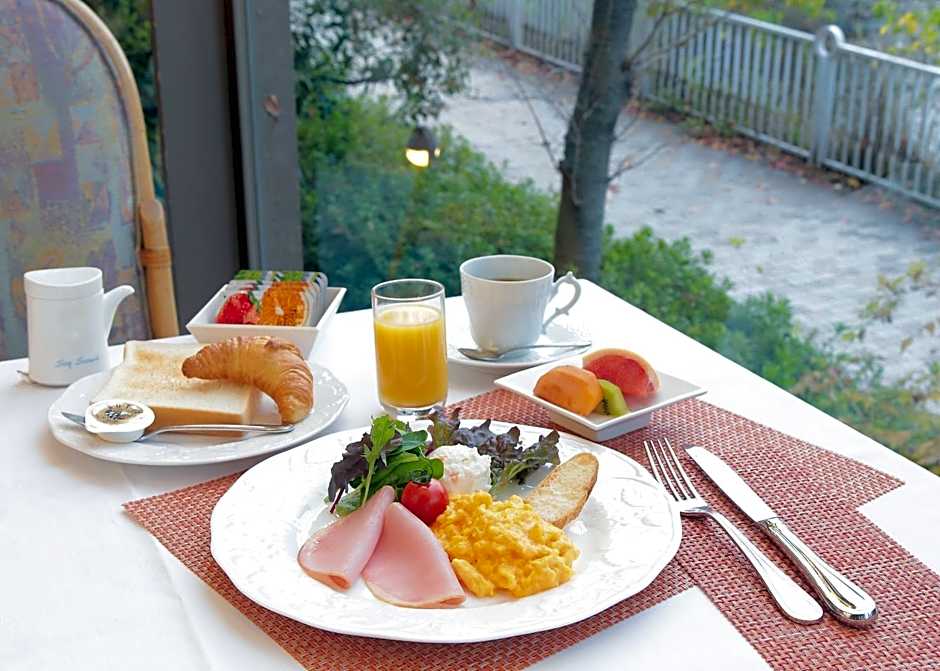 Takarazuka Washington Hotel