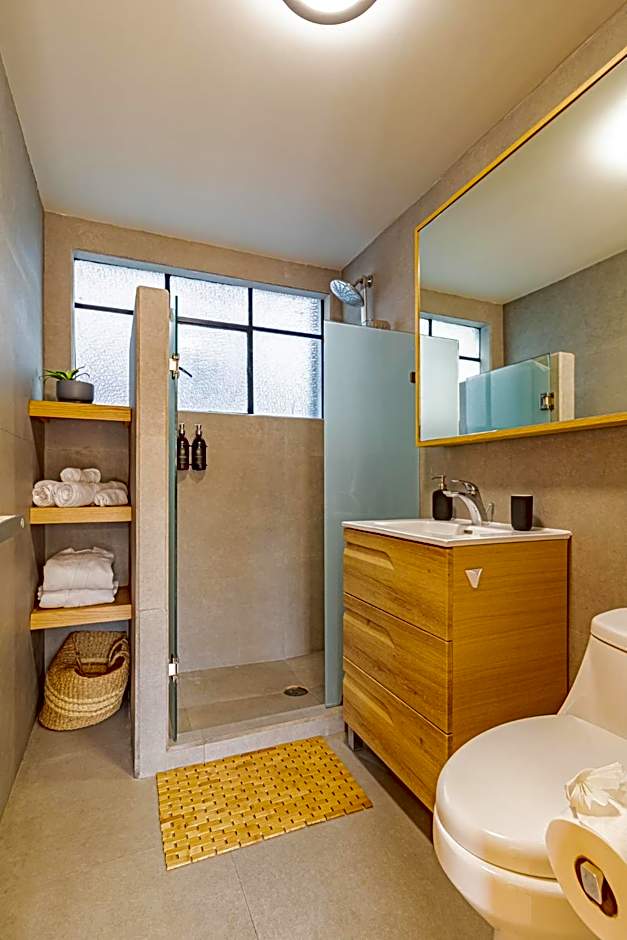Mi Zona Lodging WTC