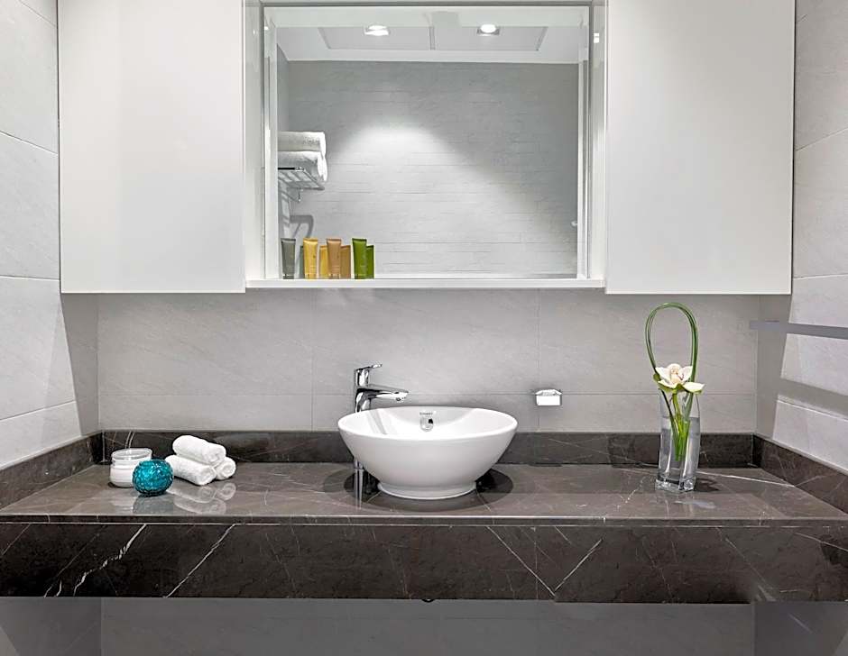 Staybridge Suites Doha Lusail By IHG