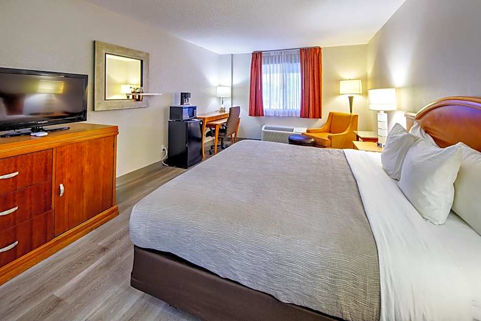 Quality Inn & Suites Lake Havasu City