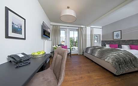 Deluxe Double Room with Spa Bath