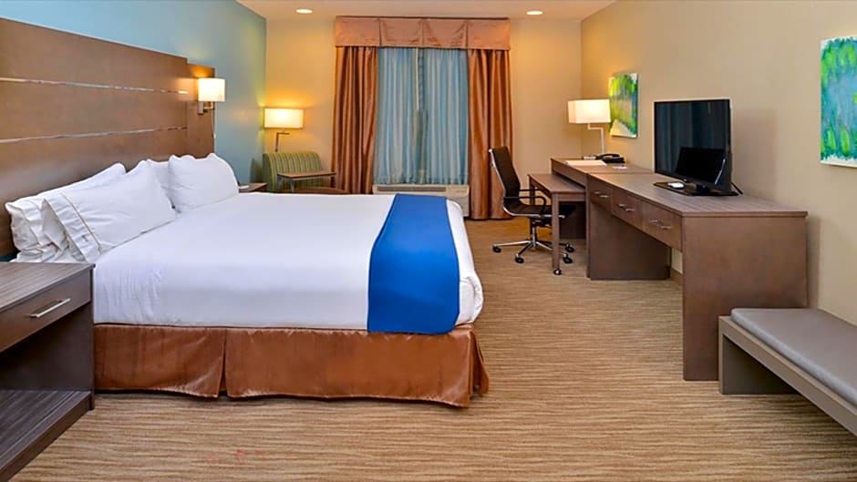 Holiday Inn Express and Suites Schulenburg, an IHG Hotel