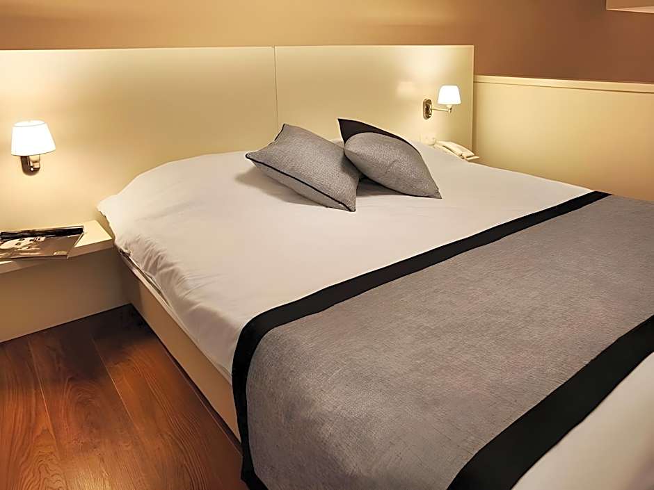 Marine Heights Suites Hotel