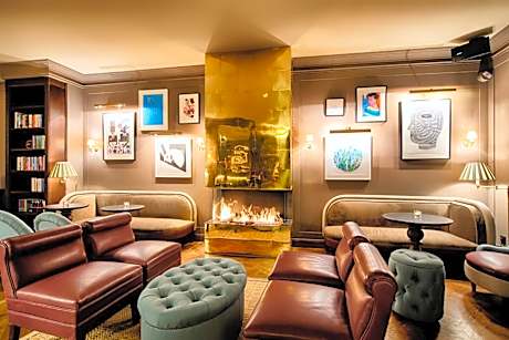 Mondrian Suites Berlin AM Checkpoint Charlie