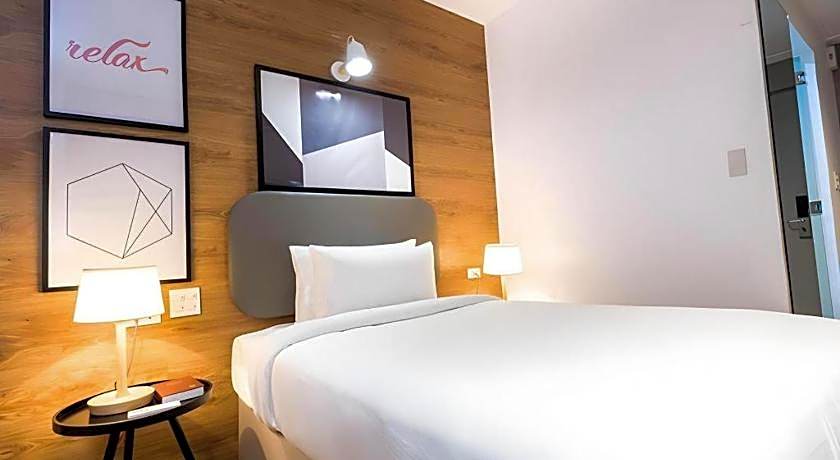 Avior Hotel