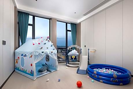 King Room with Sofa Bed