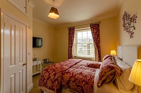 Deluxe Double Room with Shower