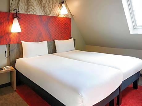 Standard Two Single Bed
