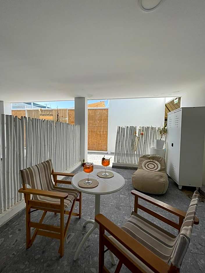 Ocean Dreams Suites - By the Harbour