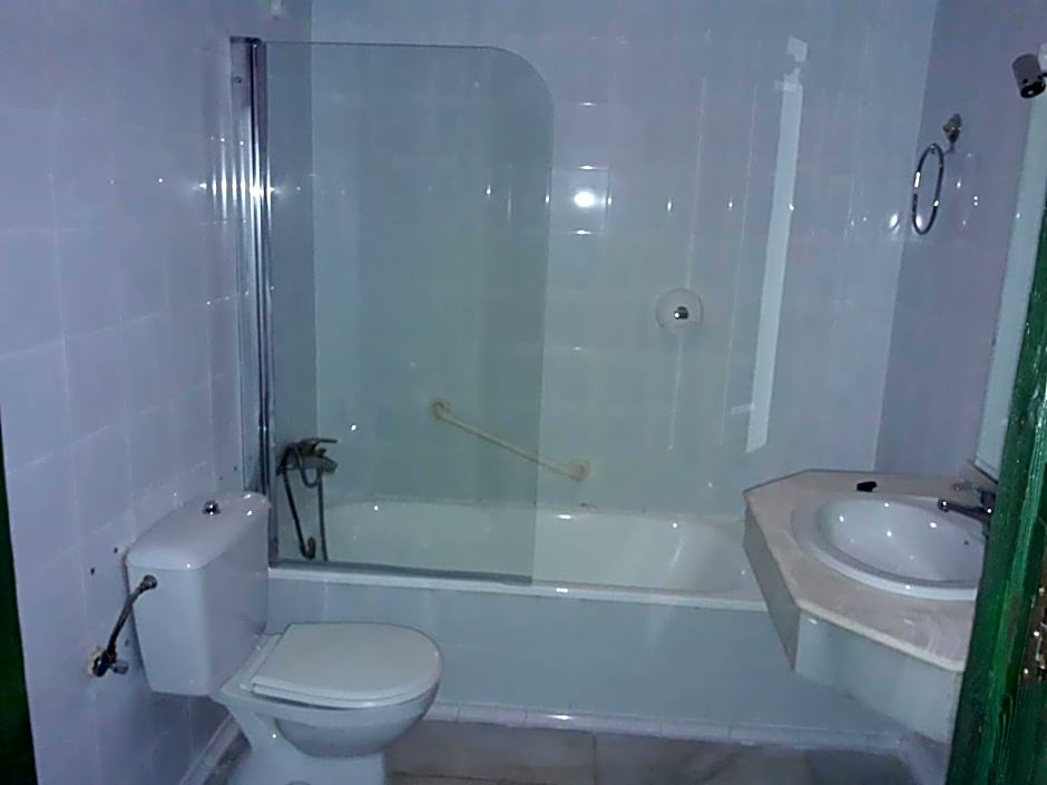 Sabiñanigo Camp & Hotel