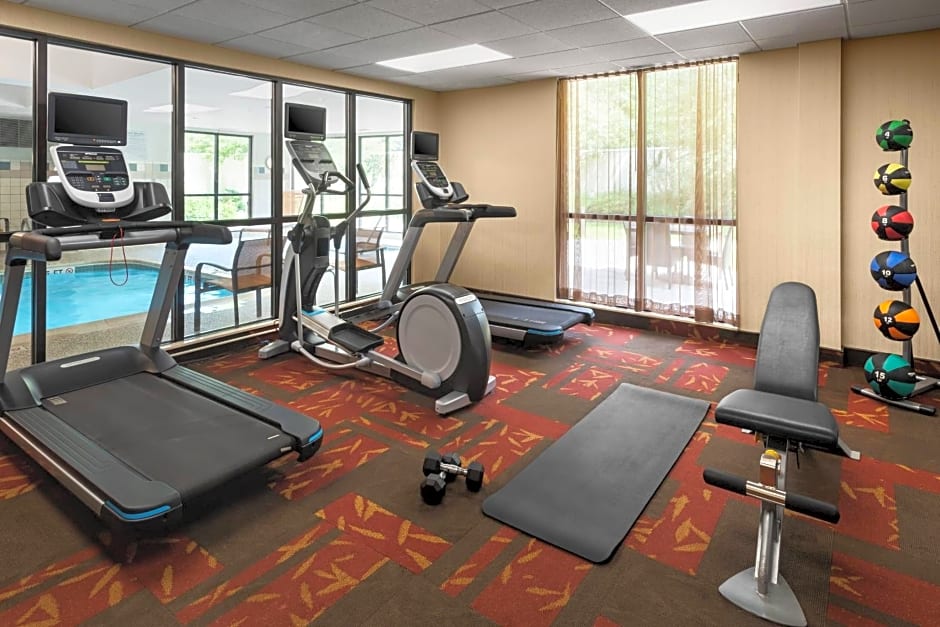Courtyard by Marriott Portland Airport