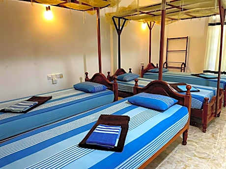 Deluxe Double Room with AC & Hot water