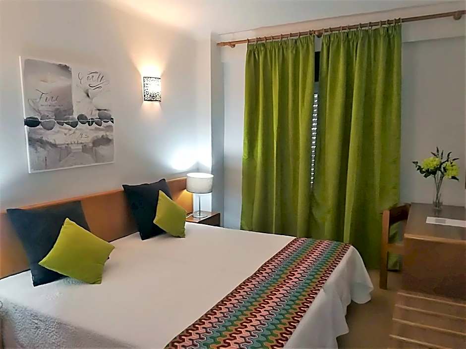 Apartamentos Turisticos Lindomar