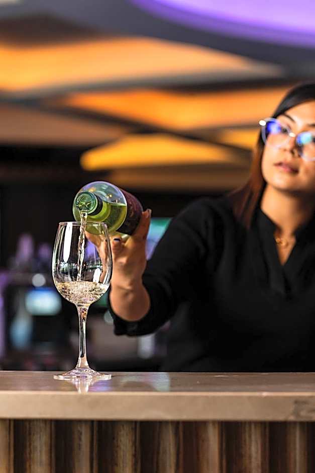 Holiday Inn Warwick Farm By IHG