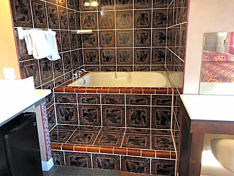 King Room with Spa Bath