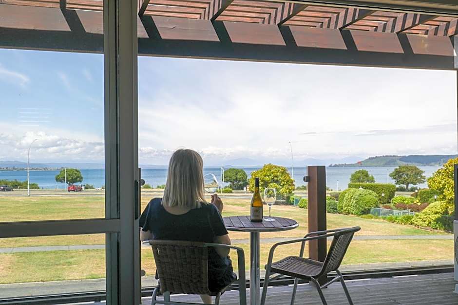 Suncourt Hotel & Conference Centre