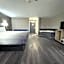 Super 8 by Wyndham Clinton/Jackson West