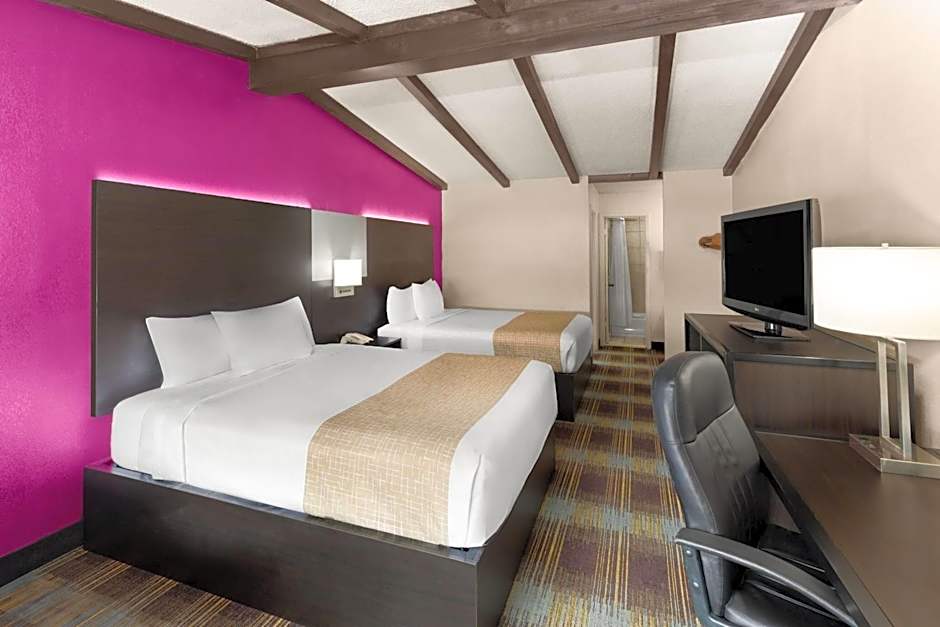 Travelodge by Wyndham New Braunfels