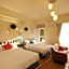 Hyunjin Tourist Hotel