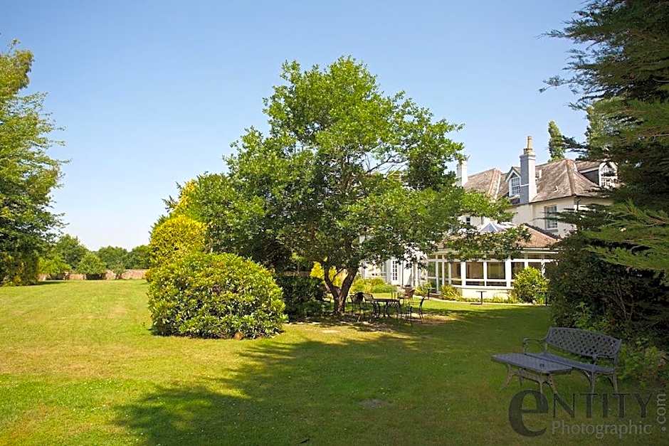 Woodlands Lodge Hotel