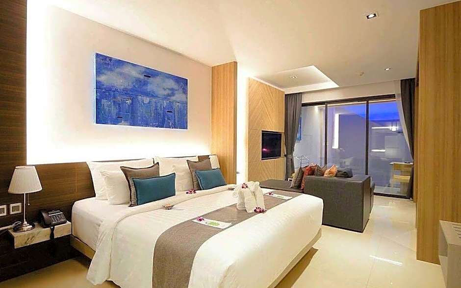 Kudo Hotel & Beach Club (Adults Only)