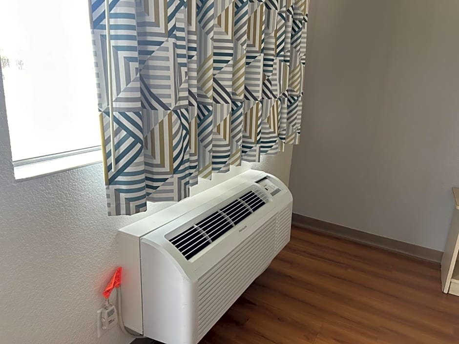 Motel 6-Stanton, CA