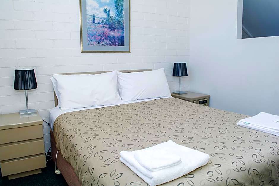 Alexander Motor Inn & Apartments