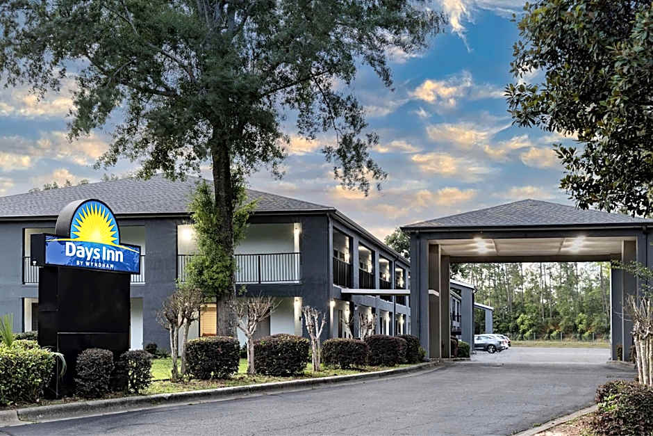 Days Inn by Wyndham Pensacola West