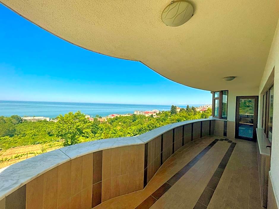 LUSTRA GARDEN SUİTE