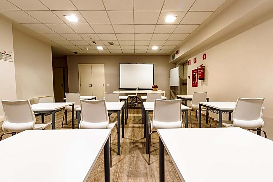 One Hotel & Restaurant