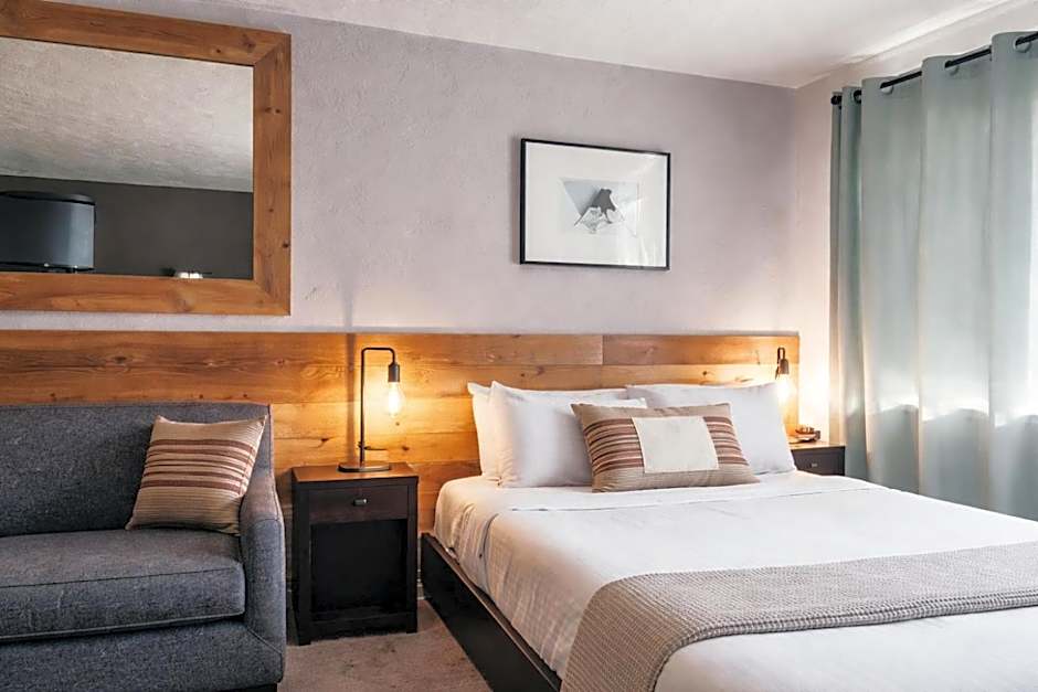 Summit View Inn