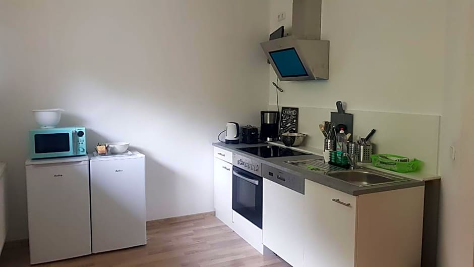 Niederdreisbacher Hütte - moderne Doppelzimmer - EINZELBETTEN -