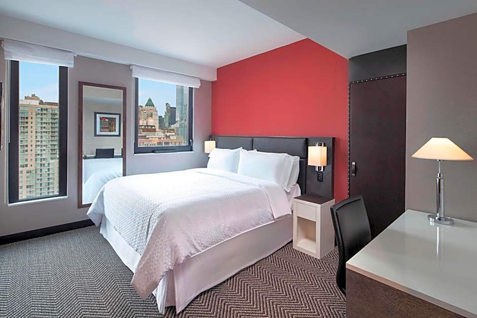 Four Points by Sheraton Manhattan Midtown West