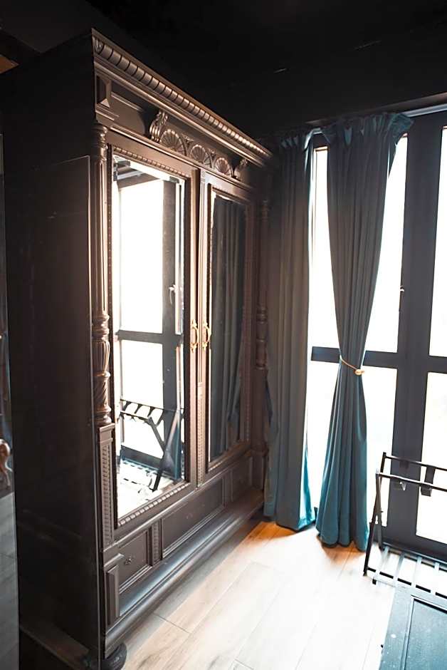 Hotel Lincoln Lounge