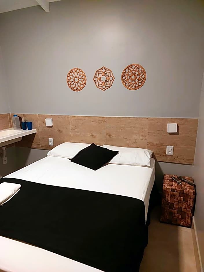 D Suítes - Checkin ate 21 Hs - ZAP pras coordenadas de acesso - Dois ENDEREÇOS