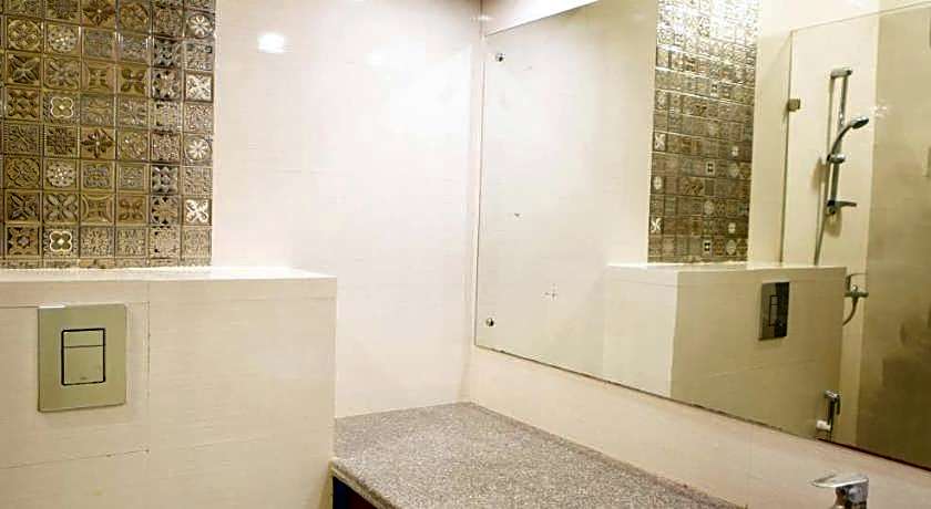 Hotel Haris MG Road