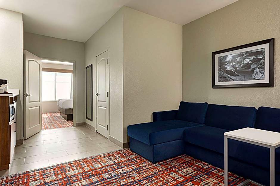 La Quinta Inn & Suites by Wyndham Oxford - Anniston