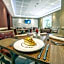Hotel Plaza Suites